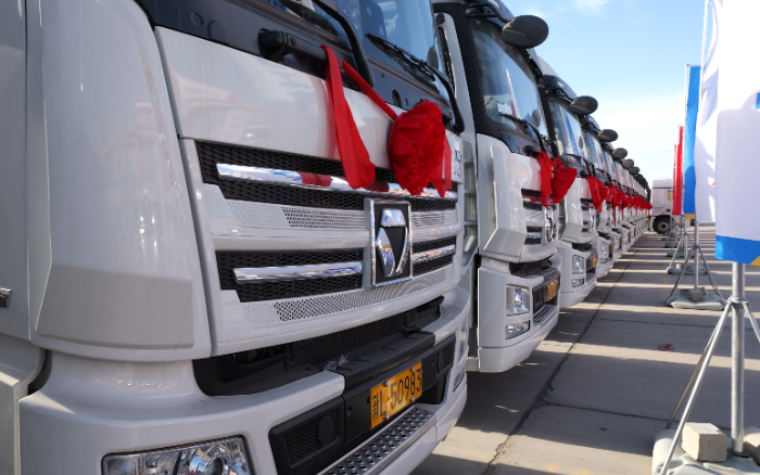 低碳先锋！！！OK138太阳集团官网自然气牵引车批量交付西北客户