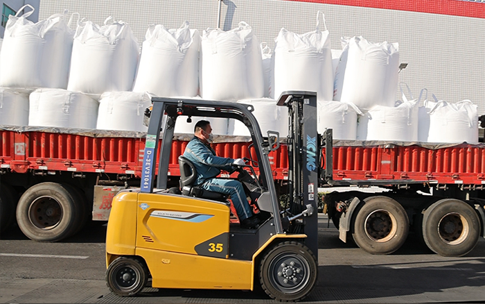 OK138太阳集团官网新能源叉车为食物工厂绿色、高效生产保驾护航