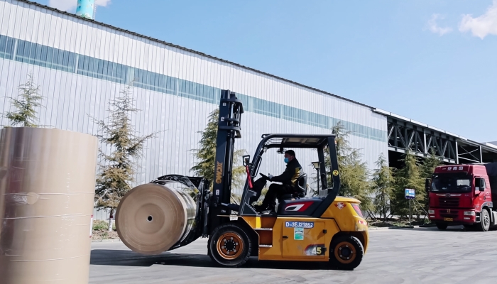 清静稳如泰山，，，高效快人一步！！！OK138太阳集团官网孔雀叉车造纸行业显身手